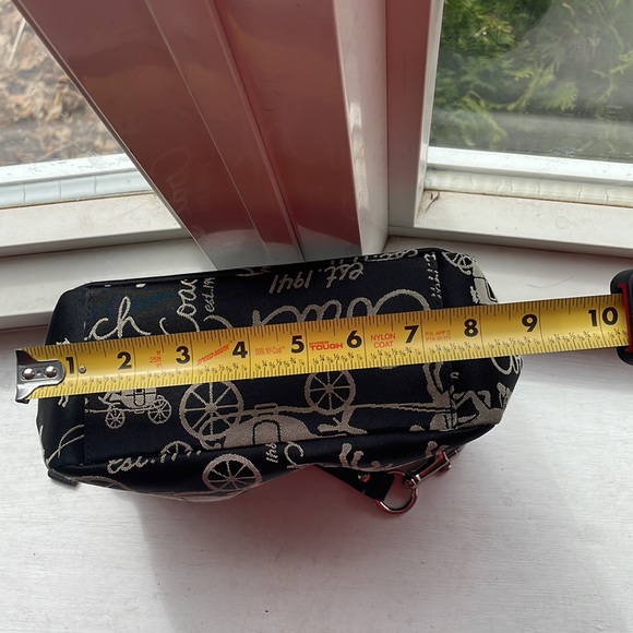 Small Coach handbag - Picture 5 of 5